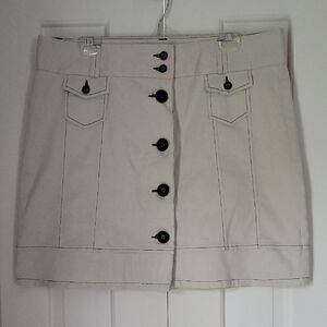 L.L. Bean Womens Button Down Mini Skirt Eggshell Color Cotton Blend Sz 16